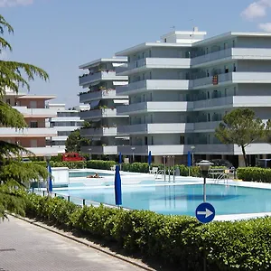 Lejlighed Valbella Con Piscina, Bibione